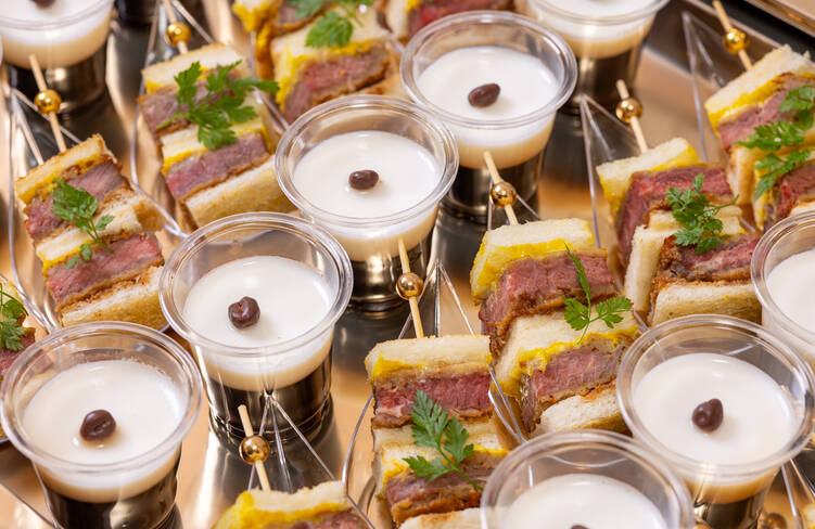 ワールドダイナーのカツサンド・コーヒーゼリー