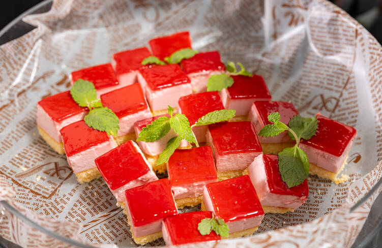 季節のムースケーキ