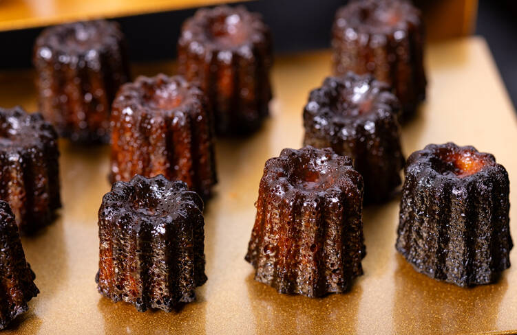 当店自慢の自家製カヌレ