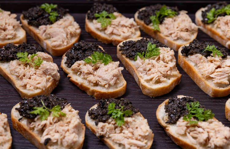 ツナとオリーブのブルスケッタ