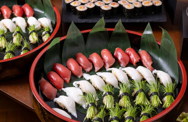 ※本プランは握ったお寿司をお届けする「出前寿司」です。現場で握る出張寿司とは異なりますのでご了承ください。
