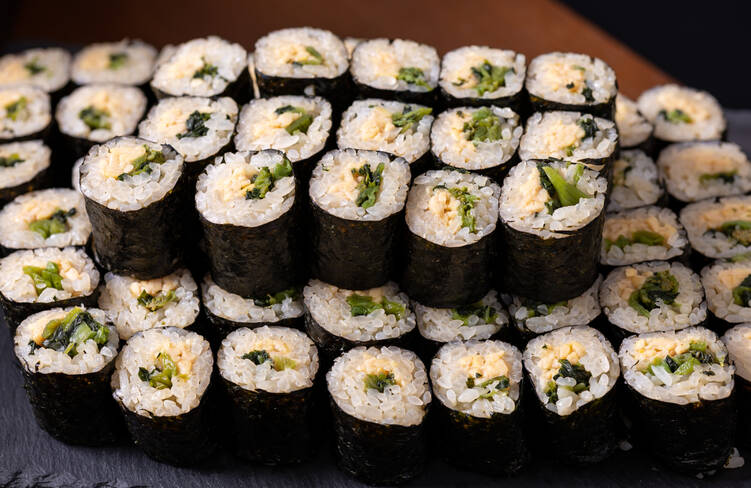 クセになる辛味！葉ワサビ納豆巻