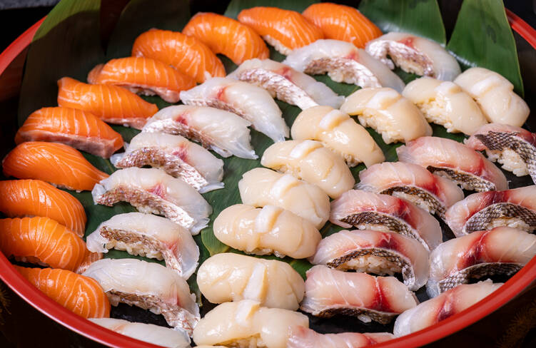 脂と甘味が乗った絶品ネタを職人が厳選！(※画像はイメージです。)