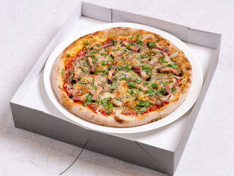 加熱式容器でピザをお届け！ディアボラ(2,000円) 