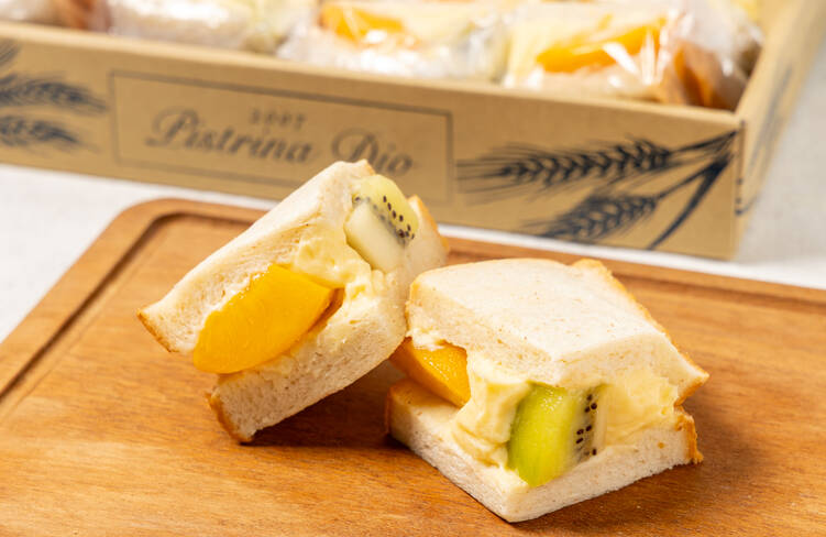 ナディオの旬のフルーツサンド