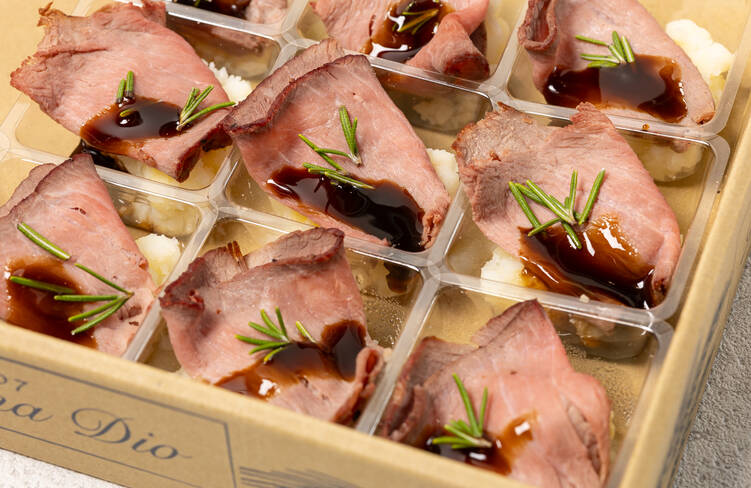 ローストビーフ 自家製バルサミコソース