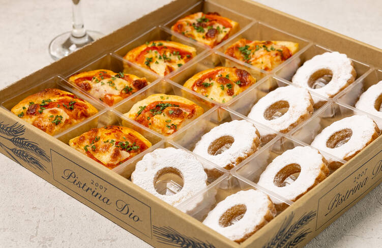 カプレーゼフォカッチャ・カネストレッリ(自家製ジェノバ生まれの伝統菓子)