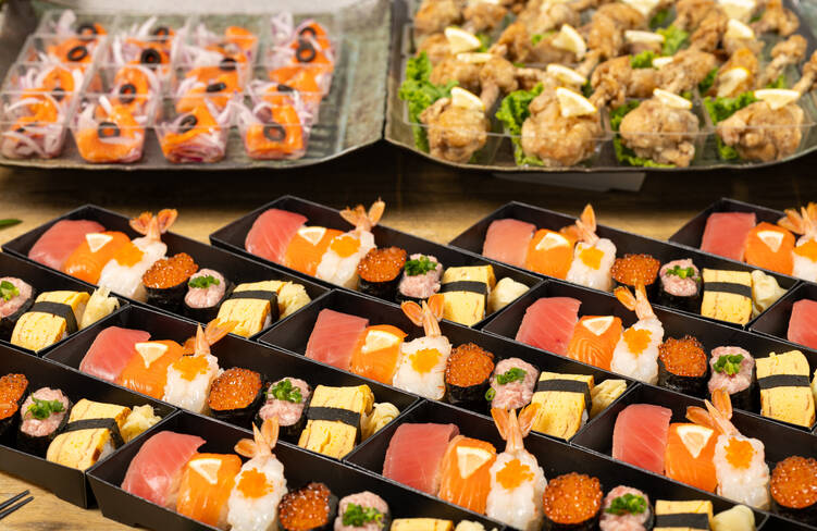 老舗の鮨をカジュアル価格で楽しめるお手軽プランです