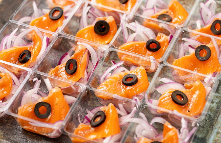 サーモンカルパッチョ