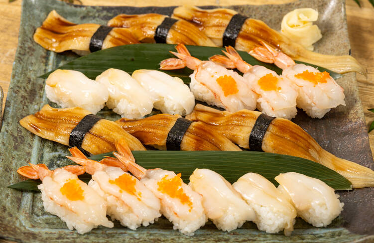 にぎり鮨(生えび、一本穴子、つぶ貝)