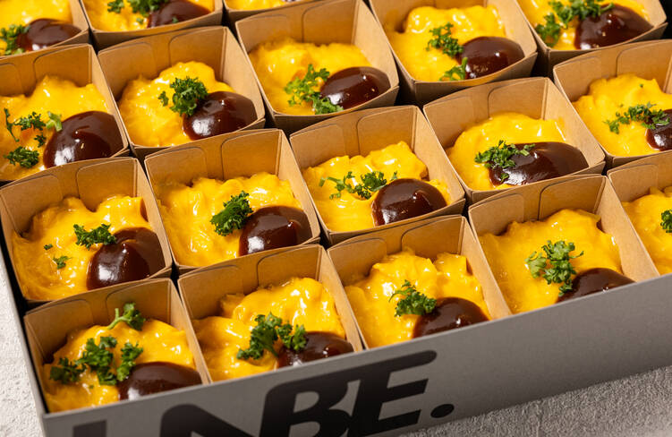 サフランとトリュフ香る リュクスオムライス