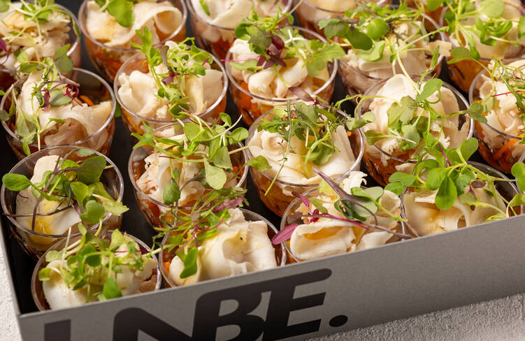 自家製ジャンボンキュイ オレンジとにんじんラペ(自家製ハムとオレンジとにんじんのラぺ)