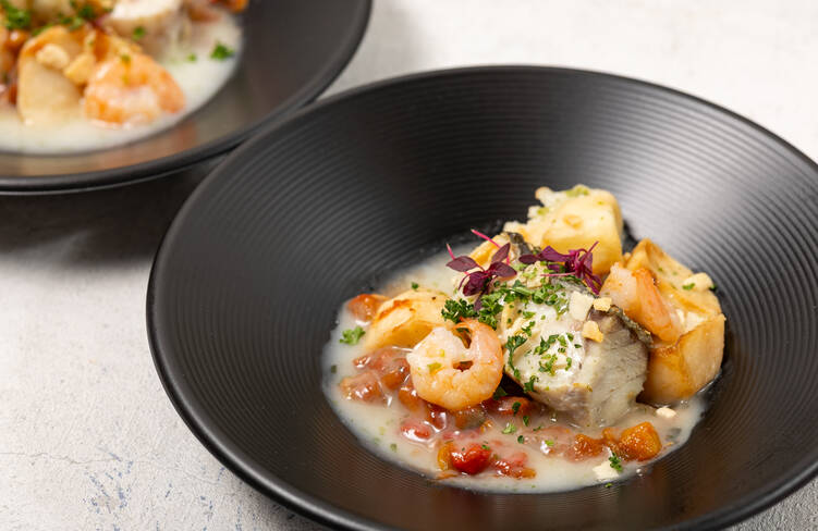 たらの香草焼き 魚介と海苔のピルピルソース