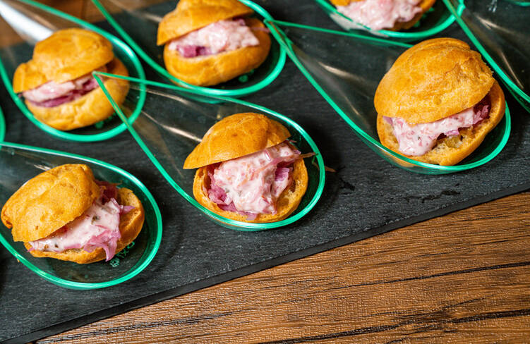 紫キャベツのシュー仕立て