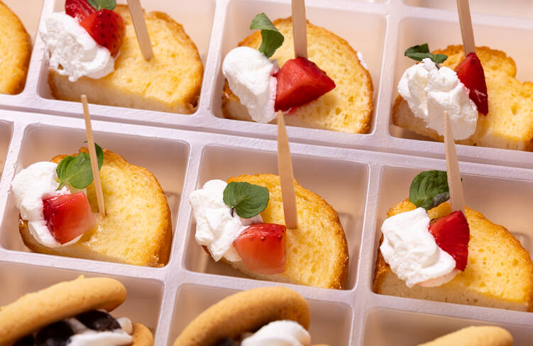 フルーツフレンチトーストピンチョス