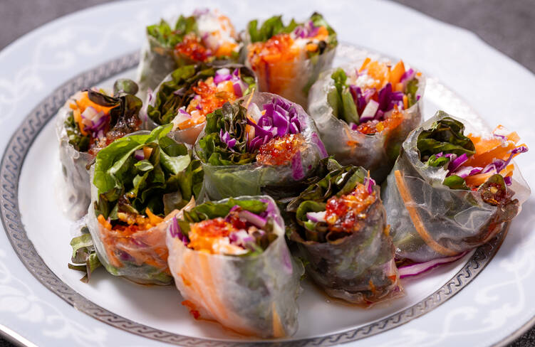 クリームチーズと季節野菜の生春巻き