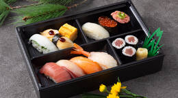 特選プラン(1人前桶)【※12/24~1/5納品不可】(3,200円 / 人) - オードブル