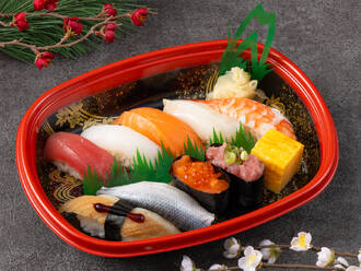 明石 (1人前桶お1人様9貫)(2,000円) 