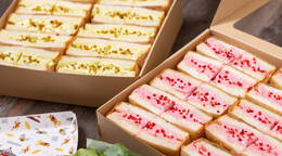 スイーツ2種サンドセット イチゴ&ピスタチオ(500円 / 人) - オードブル