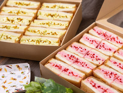 スイーツ2種サンドセット イチゴ&ピスタチオ