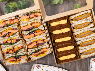 8種野菜のゴマ醤油サーモンサンドと選べるサンドセット(600円) 