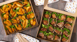 人気の2種おかずセット ポテト&鶏竜田揚げ(390円 / 人) - オードブル