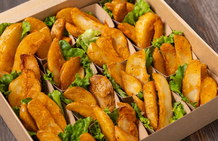 特製スパイスが効いたおつまみポテト