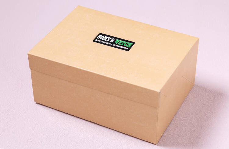 ドーナツボックスに入れてお届け