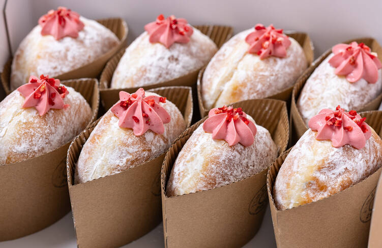 選べるドーナツ(イチゴクリーム)