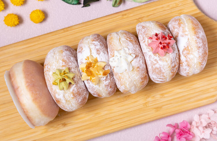 ふわふわドーナツ(直径約8cm)