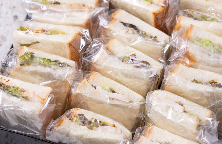 スモークチキンサンド