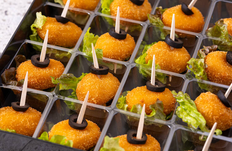 トリフソースクリームコロッケピンチョス