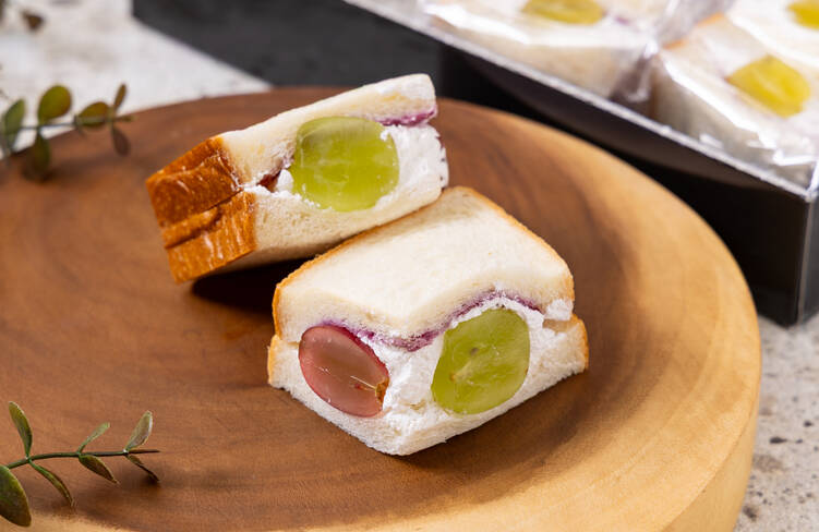 季節のフルーツサンド