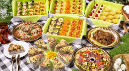 〈たまごとお肉〉パーティープラン・スペシャル(3,500円 / 人) - オードブル