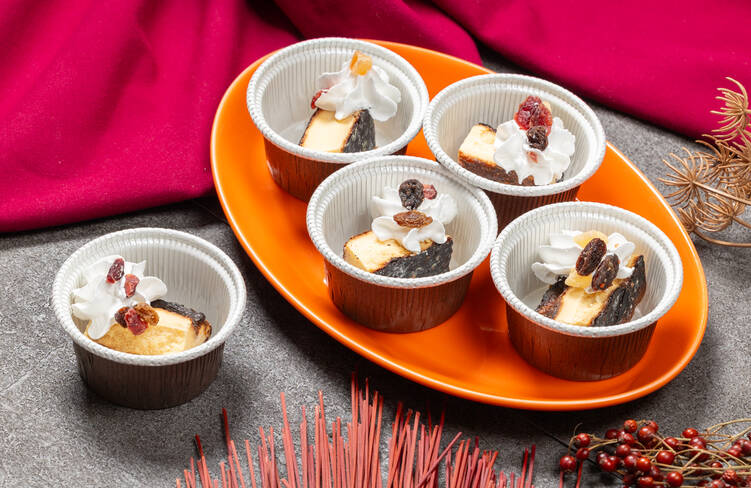 自家製バスクチーズケーキ