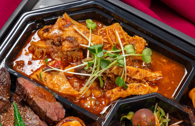 【温製】カジョス(牛胃袋の煮込みマドリッド風)