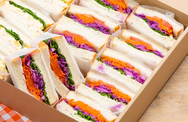 彩り鮮やかな季節野菜「ベジタブルサンド」