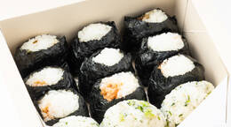 人気のたらこ入り！4種の白米おにぎり/1人2個(500円 / 人) - オードブル