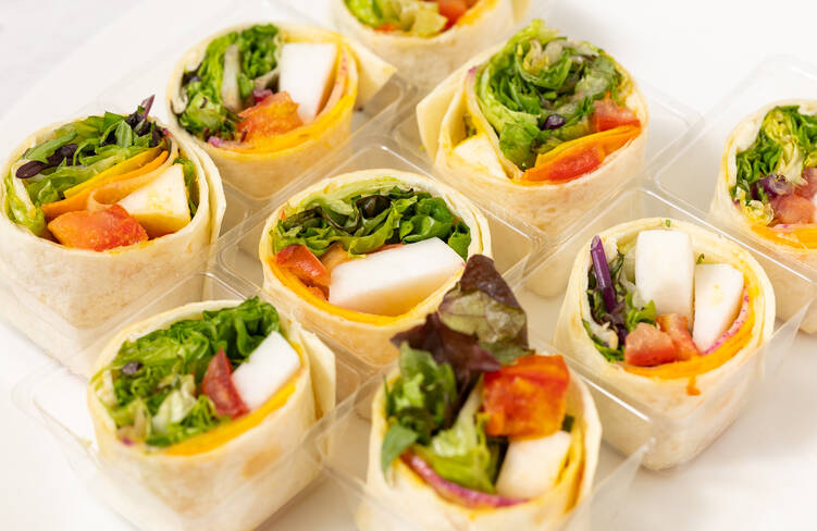 農家直送 三浦野菜のラップサンド