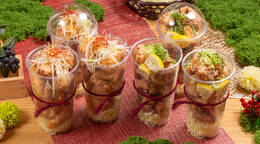 パーティーにもう一品！2種の特大唐揚げカップ(500円 / 人) - オードブル