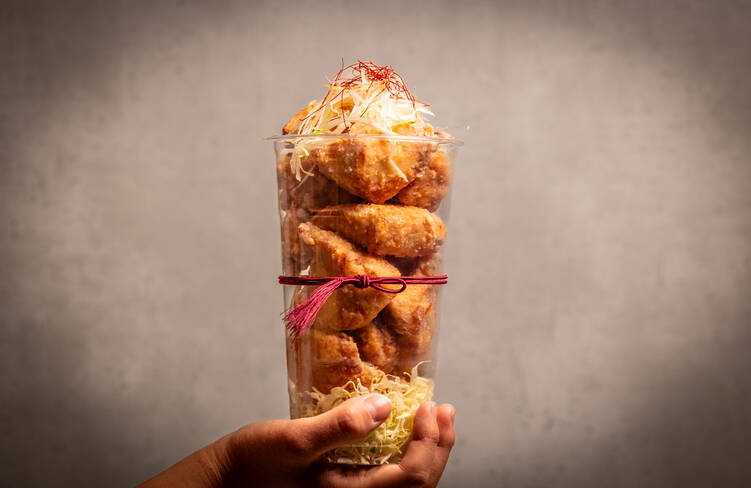 高さ約22㎝のBIGカップでお届け！