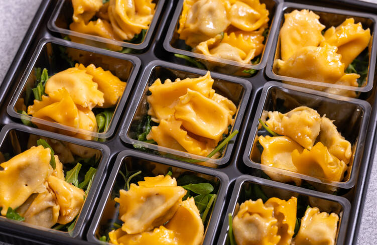 自家製ピエモンテ風ラビオリ