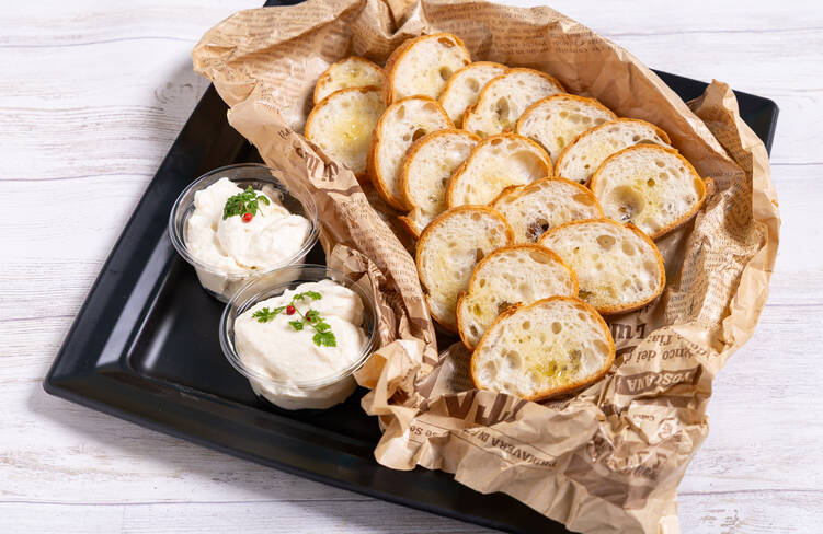 ハニーチーズ豆冨 バケットのせ