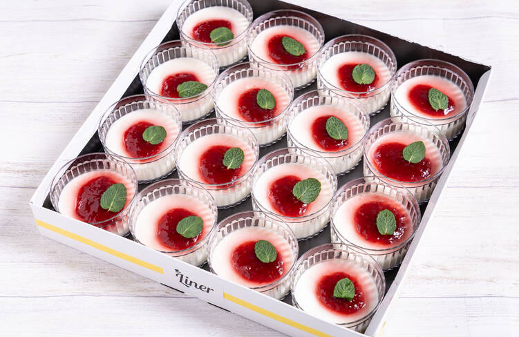 ミルクパンナコッタ 自家製いちごソース