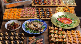 極上本鮪中トロ!贅沢食材のラグジュアリープラン(5,800円 / 人) - ケータリング