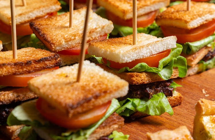 自家製マグロクラブサンド