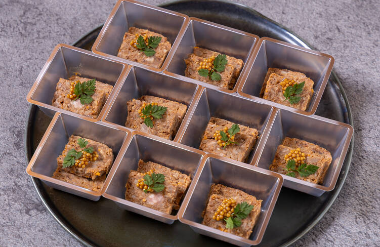 和牛ブレンドミートパテ タスマニア産マスタード添え