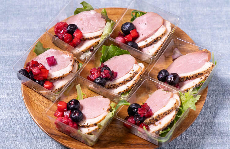 紅茶鴨のスモークハムとベリー