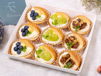 果実とミルクの贅沢3種サンドBOX(1,250円) 