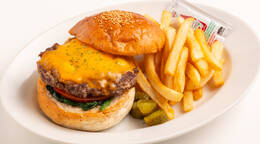 SASAオリジナル・チーズバーガー(2,080円 / 人) - オードブル